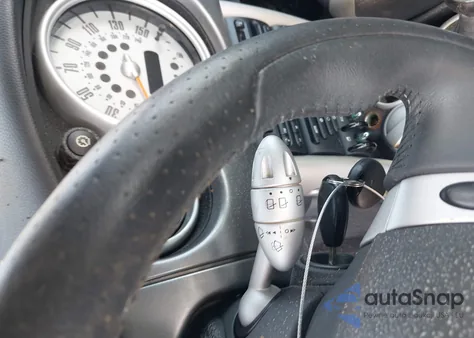 2003 Mini Cooper S from USA, damaged, VIN WMWRE33423TD68983